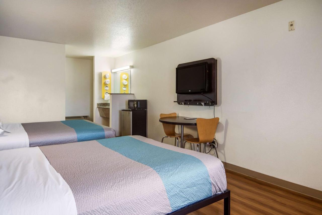6 Mall - 205 Hotel Portland